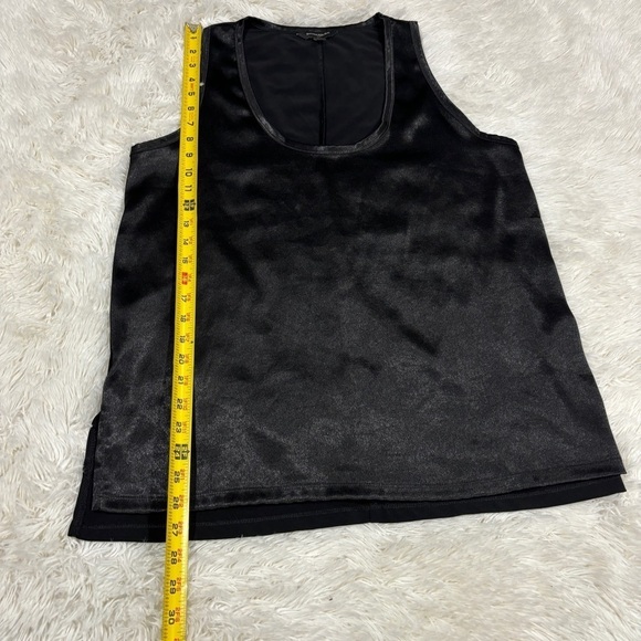 BANANA Republic Sleeveless Silky Front Black Womans Blouse Size Large - Picture 3 of 9